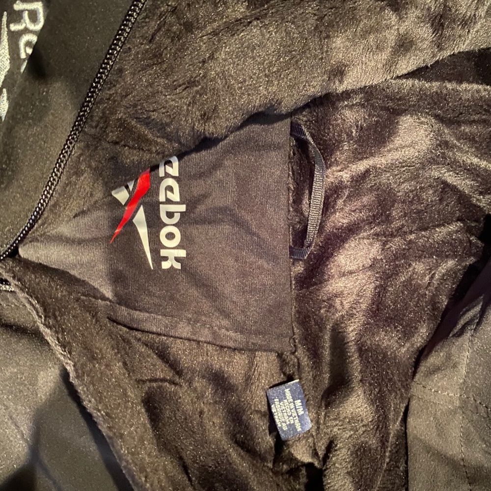NWOT: Beautiful and cozy Reebok Jacket - Picture 2 of 2